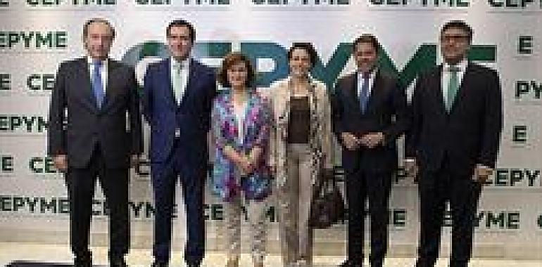 Calvo afirma que "hay que seguir ayudando a las empresas para mejorar la calidad del empleo"