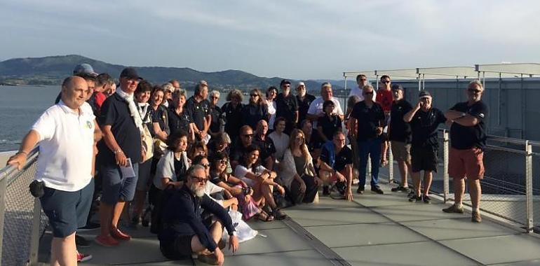 Peregrinos a Santiago por la mar de Asturias arriban a Llastres 