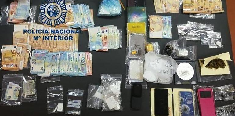 4 detenidos y 3 puntos de venta de cocaina desmantelados en Sotrondio