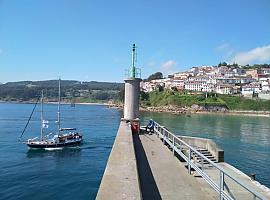 La ruta jacobea por mar "Navega el Camino" llega a Gijon