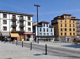 Llanes hará peatonal los fines de semana del verano su calle principal