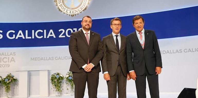 Medallas de Galicia a Javier Fernández y Juan Vicente Herrera con recuerdo de Jovellanos