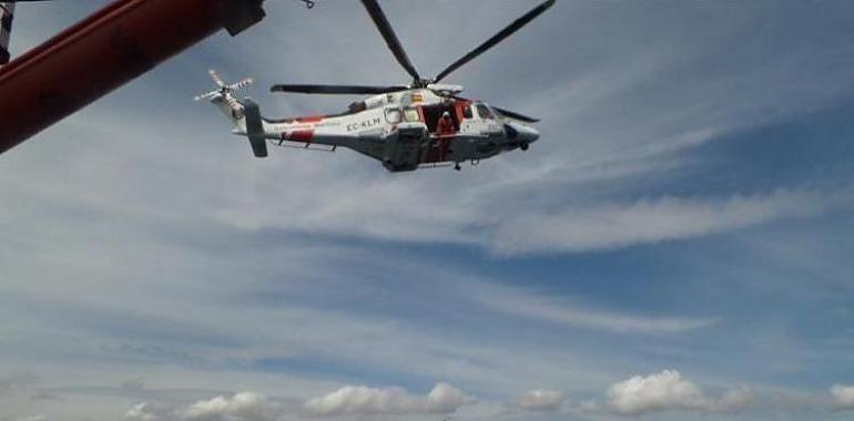 GIJÓN: Bomberos de Salvamento rastrean en busca de un posible cuerpo en aguas de Serín