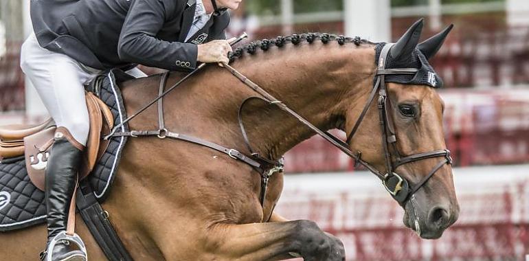 El irlandés Butler gana la primera prueba pequeña del CSIO Gijón