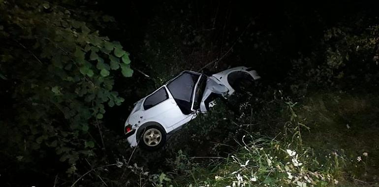 Un joven herido en un accidente de tráfico en Rivadedeva