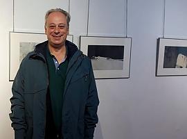 El fotógrafo Ángel Martínez Barseló presenta en la Casa de Cultura de Llanes su serie Tao Trouvé