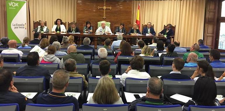 VOX prepara los próximos comicios concentrado en Covadonga