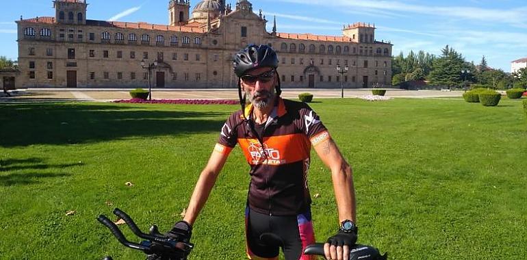851 km en bici, de Marín a Guadalajara para que visibilizar a ostomizados y enfermos de Crohn 