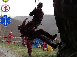 Curso Espeleosanitario para intervención en Cavidades y Barrancos en Onís