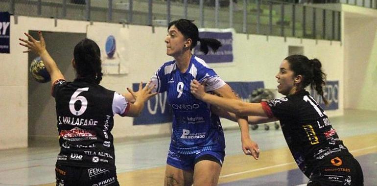 El Oviedo Balonmano Femenino repite derrota