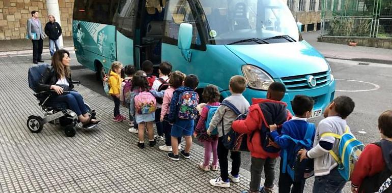 Bus gratuito para que los niños de Infantil de Ventanielles puedan ir al Parvulario