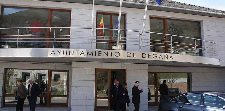 La falta de la secretaria municipal bloquea el pago de nóminas del Ayuntamiento de Degaña