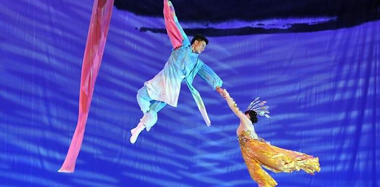 El Gran Circo Acrobático de China sigue su "Viaje de Ensueño" en Avilés