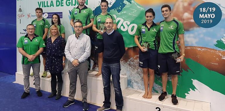Pleno en el podio de los nadadores del CN Santa Olaya en el 8.º Open de Otoño