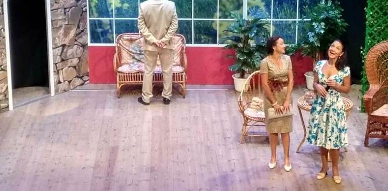 "Allá en el rancho chico", una vertiginosa comedia coral en Avilés