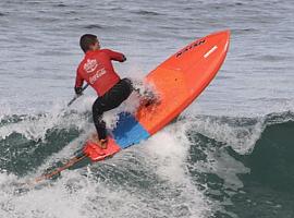 Manuel Hoyuela se lleva la Beach Race y el Sup Olas Gijón