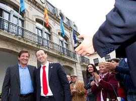 \\Me sorprende que el comité ejecutivo del PP apruebe el programa cuando, hasta mañana, no conocerá su contenido\\