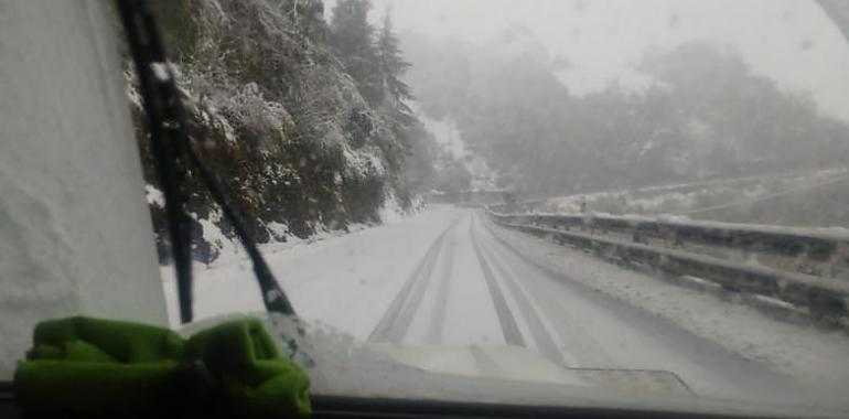 Se mantiene la precaución en el Huerna y Pajares cierra al tráfico pesado