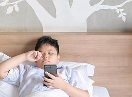 El 70% de los menores de 15 años tienen teléfono móvil