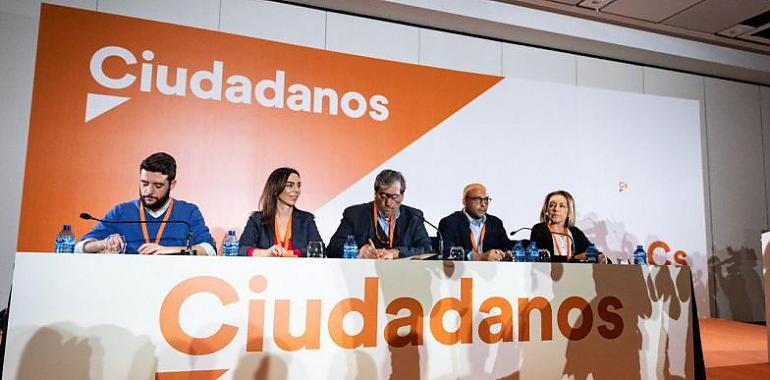 La gestora de Ciudadanos reivindica la escora a la derecha extrema  de Rivera