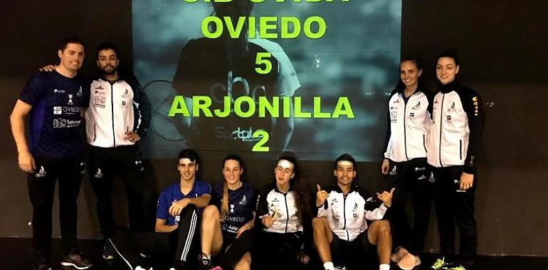 Victoria del Bádminton Oviedo ante un duro Arjonilla