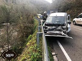 Herida tras accidente de un turismo en Belmonte