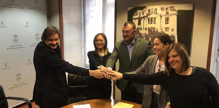 IU defiende pactos amplios por la izquierda para "conjurar" el extremismo antidemocrático