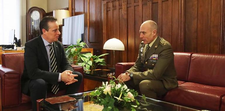 El presidente de la Junta recibe al nuevo comandante militar de Asturias