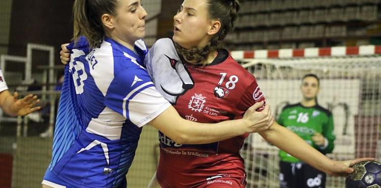 Victoria de oro para el Oviedo Balonmano Femenino