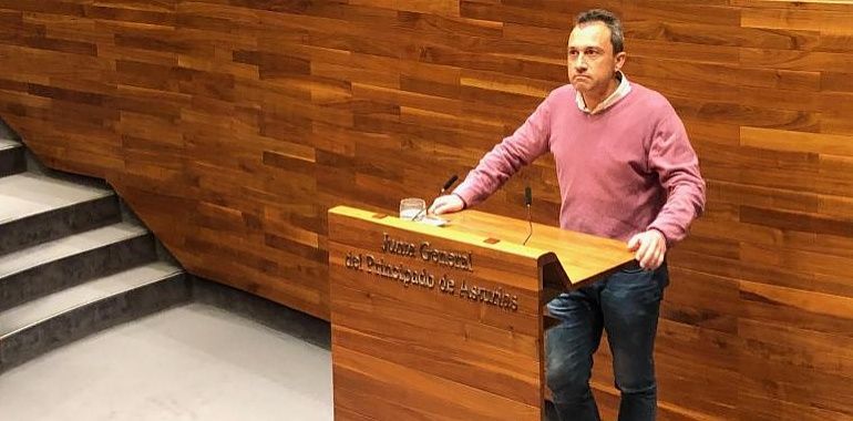 La Junta aprueba la propuesta de IU para reforzar la educación pública