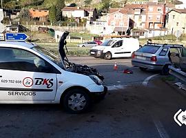 5 heridos en un accidente de tráfico en Mieres