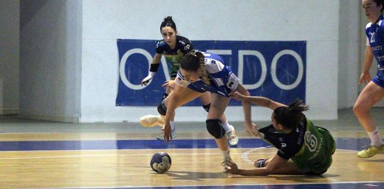 Dos puntos sufridos pero muy necesarios para el Oviedo Balonmano Femenino