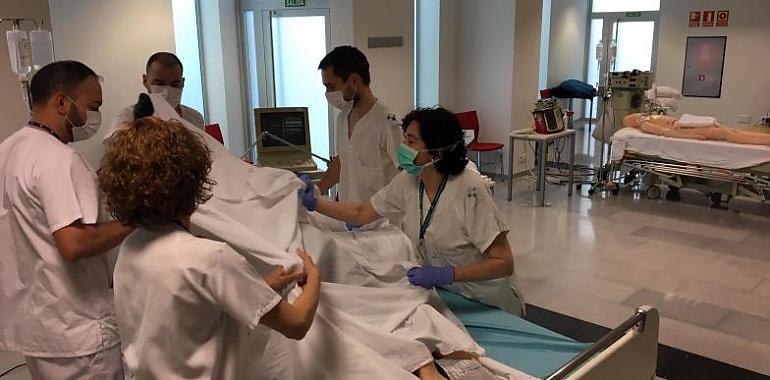 El HUCA forma en intubación boca abajo para pacientes en UCI por COVID-19