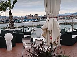 Cs Gijón quiere que las terrazas ocupen aparcamientos para no perder aforo