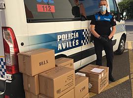 La Policía Local recoge material de protección comprado por el Ayuntamiento de Avilés