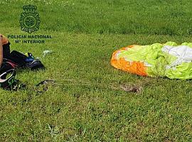 Sanción para un parapentista que aterrizó en el HUCA tras saltarse el confinamiento