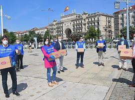 Arlequín y Racing donan 12.002 latas de conservas al Banco de Alimentos