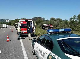 Dos heridos en accidente de tráfico en Siero