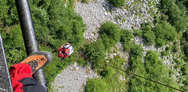 Rescatan a un senderista extraviado en Morcín