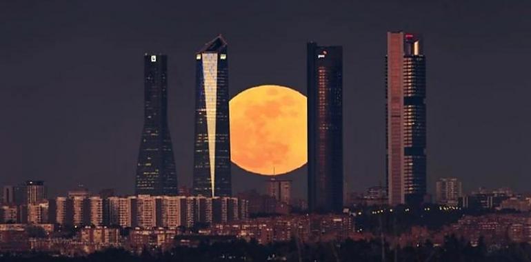 El viernes 5, la luna te mira colorá