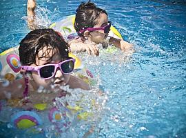 Gijón abrirá el lunes las piscinas y la inscripción a cursillos de raqueta