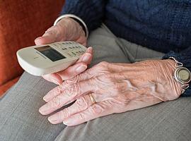 Más de la mitad de los mayores que llamaron al teléfono de apoyo por la COVID19 vivían solos