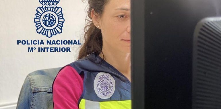 Detenida una mujer en Oviedo por estafar al menos a 10 personas a través de internet