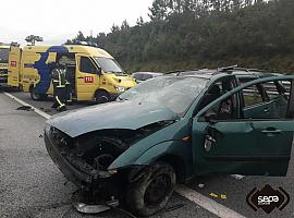 Herido tras accidente con su coche en Tapia de Casariego