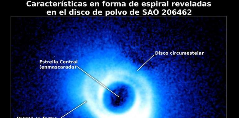 Una estrella con brazos en forma de espiral