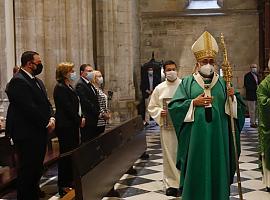 Misa en la Catedral en memoria de las víctimas del coronavirus