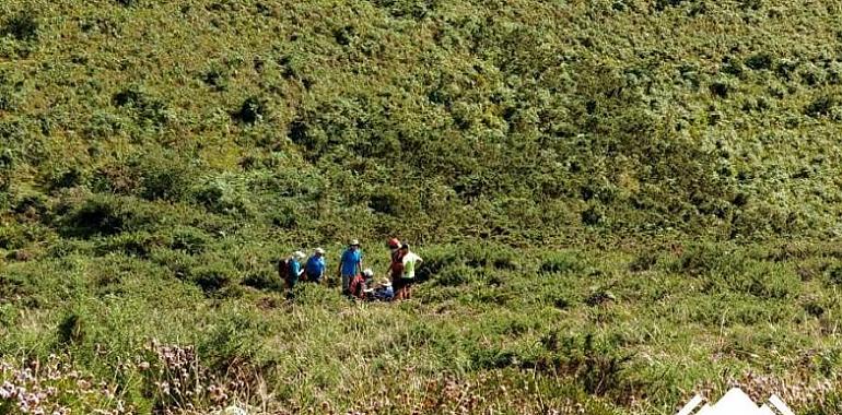 Trasladado al hospital de arriondas un excursionista de 70 años por golpe de calor