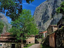 Bulnes elegido uno de los pueblos más sorprendentes de Europa, según Jetcost