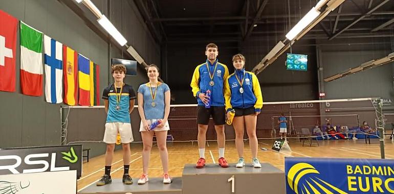 BADMINTON Broche de Oropara Pelayo Pinto y Candela Arcos en Vilna