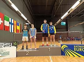 BADMINTON Broche de Oropara Pelayo Pinto y Candela Arcos en Vilna